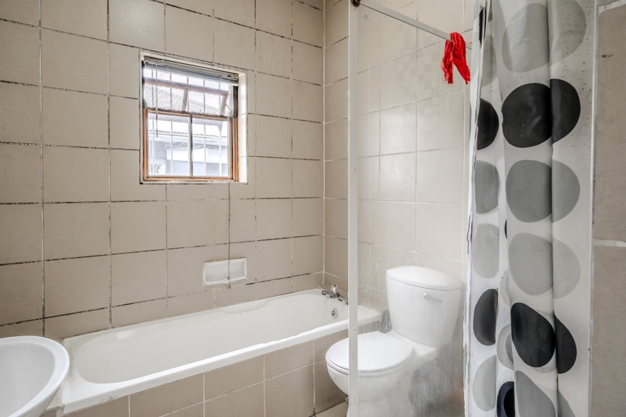 7 Bedroom Property for Sale in Bo Kaap Western Cape